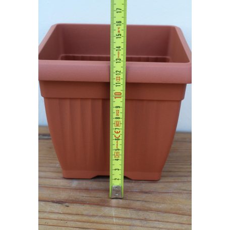 13 cm-es Szögletes cserép terracotta