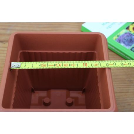 13 cm-es Szögletes cserép terracotta