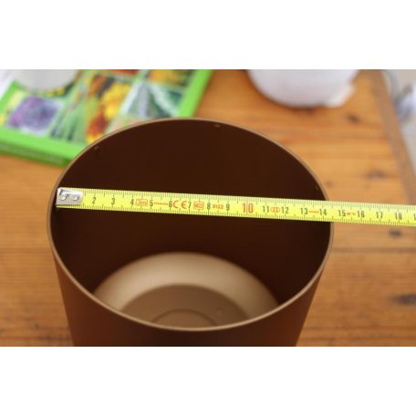 14 cm-es VIRÁGCSERÉP 150 TUBO - RÉGI ARANY