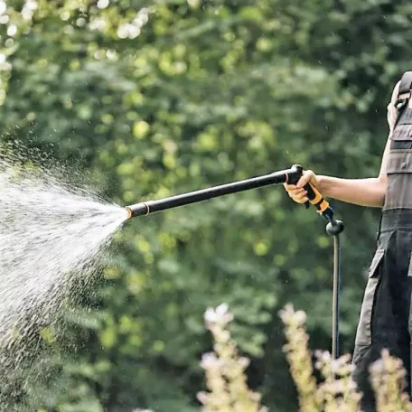 FISKARS Comfort 2 funkciós öntözőrúd. elülső vezérlés