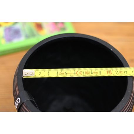 12 cm-es Kaspó mintás kerek műanyag fekete.terra